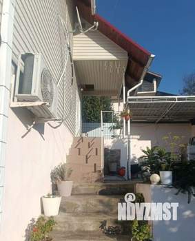 Дом 140м&sup2;, 3-этажный, участок 4 сот.  