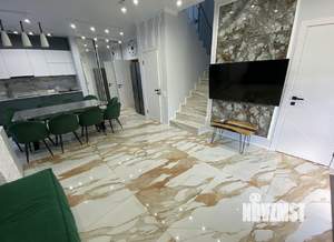 Коттедж 190м², 2-этажный, участок 4 сот.  