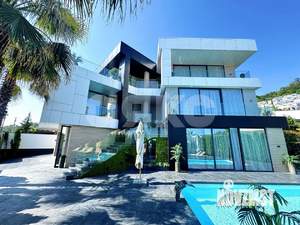 Дом 840м², 3-этажный, участок 10 сот.  