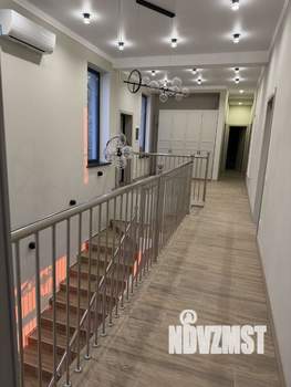 Дом 275м², 2-этажный, участок 6 сот.  
