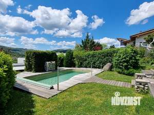 Дом 180м², 2-этажный, участок 5 сот.  