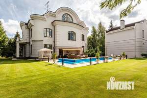 Дом 500м², 3-этажный, участок 15 сот.  