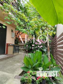 Дом 100м², 3-этажный, участок 2 сот.  