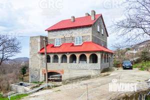 Дом 650м², 4-этажный, участок 11 сот.  