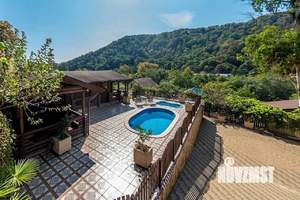 Дом 350м², 2-этажный, участок 10 сот.  