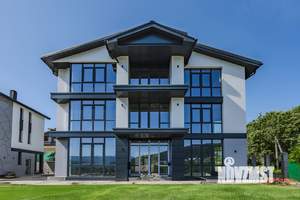 Дом 283м², 3-этажный, участок 5 сот.  