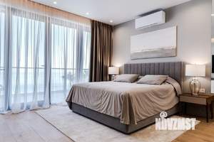 Коттедж 400м², 2-этажный, участок 20 сот.  