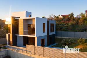 Коттедж 255м², 2-этажный, участок 5 сот.  