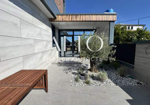 Дом 294м², 3-этажный, участок 5 сот.  