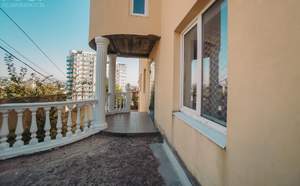 Дом 330м², 3-этажный, участок 5 сот.  