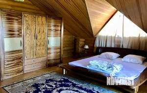 Коттедж 350м², 3-этажный, участок 15 сот.  