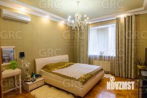 Дом 370м², 3-этажный, участок 6 сот.  