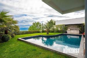 Дом 320м², 2-этажный, участок 10 сот.  