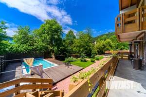 Дом 500м², 3-этажный, участок 12 сот.  