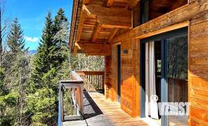 Дом 246м², 3-этажный, участок 6 сот.  