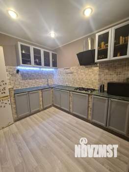 Коттедж 273м², 3-этажный, участок 7 сот.  