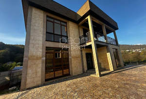 Дом 300м², 3-этажный, участок 5 сот.  