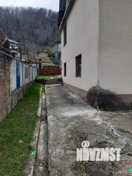 Дом 245м², 3-этажный, участок 8 сот.  