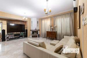 Дом 484м², 4-этажный, участок 1500 сот.  