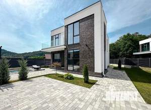 Дом 209м², 2-этажный, участок 5 сот.  