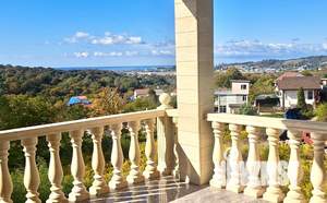 Коттедж 258м², 3-этажный, участок 5 сот.  