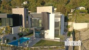 Дом 200м², 2-этажный, участок 4 сот.  