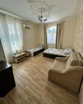Дом 500м², 8-этажный, участок 3 сот.  