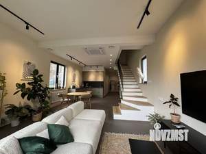 Дом 190м², 3-этажный, участок 10 сот.  