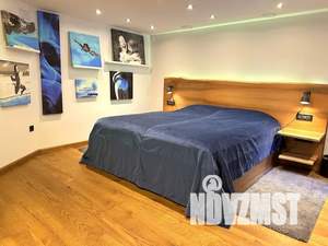 Коттедж 390м², 2-этажный, участок 10 сот.  