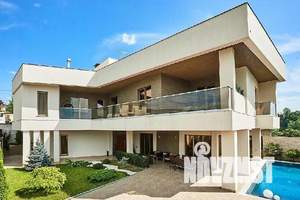 Дом 687м², 3-этажный, участок 6 сот.  