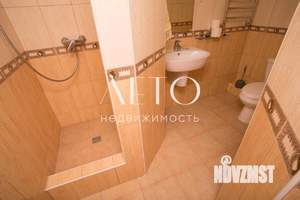 Дом 325м², 3-этажный, участок 8 сот.  