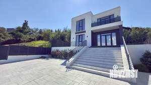 Дом 180м², 2-этажный, участок 6 сот.  