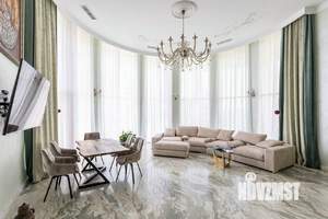 Дом 700м², 3-этажный, участок 17 сот.  