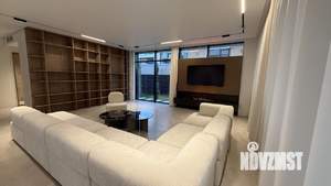 Дом 250м², 2-этажный, участок 6 сот.  