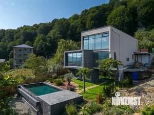 Коттедж 420м², 3-этажный, участок 20 сот.  