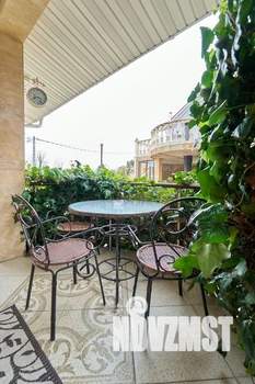 Коттедж 409м&sup2;, 3-этажный, участок 7 сот.  