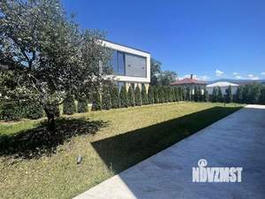 Таунхаус 150м², 2-этажный, участок 5 сот.  