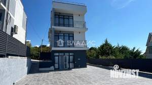 Дом 175м², 2-этажный, участок 3 сот.  