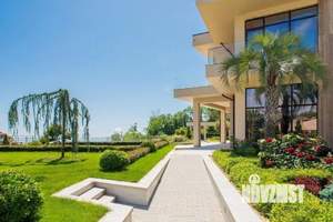 Дом 350м², 2-этажный, участок 15 сот.  