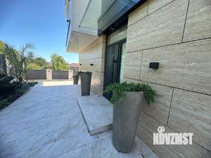 Дом 300м&sup2;, 3-этажный, участок 6 сот.  