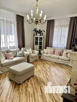 Дом 260м², 2-этажный, участок 15 сот.  