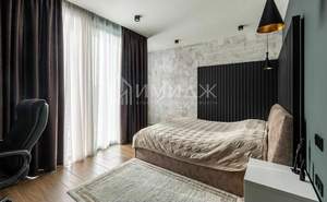 Дом 320м², 2-этажный, участок 6 сот.  