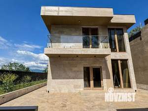 Дом 220м², 2-этажный, участок 4 сот.  