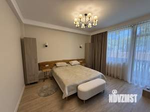 Дом 297м², 3-этажный, участок 6 сот.  