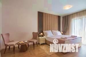 Дом 540м², 3-этажный, участок 9 сот.  