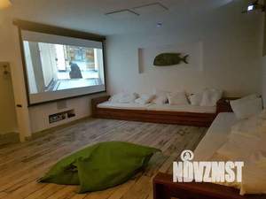 Коттедж 220м², 2-этажный, участок 6 сот.  