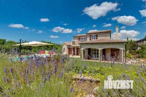 Коттедж 390м², 2-этажный, участок 10 сот.  