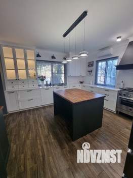 Дом 276м&sup2;, 2-этажный, участок 12 сот.  