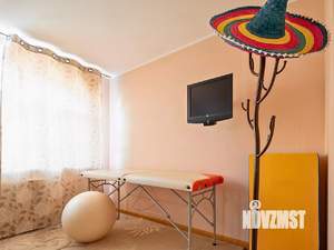 Дом 270м², 2-этажный, участок 8 сот.  