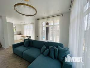 Коттедж 180м², 2-этажный, участок 5 сот.  